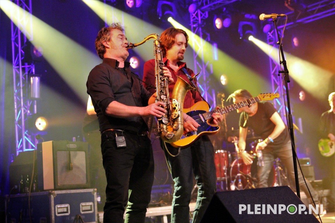 The Springsteen Experience    (5)